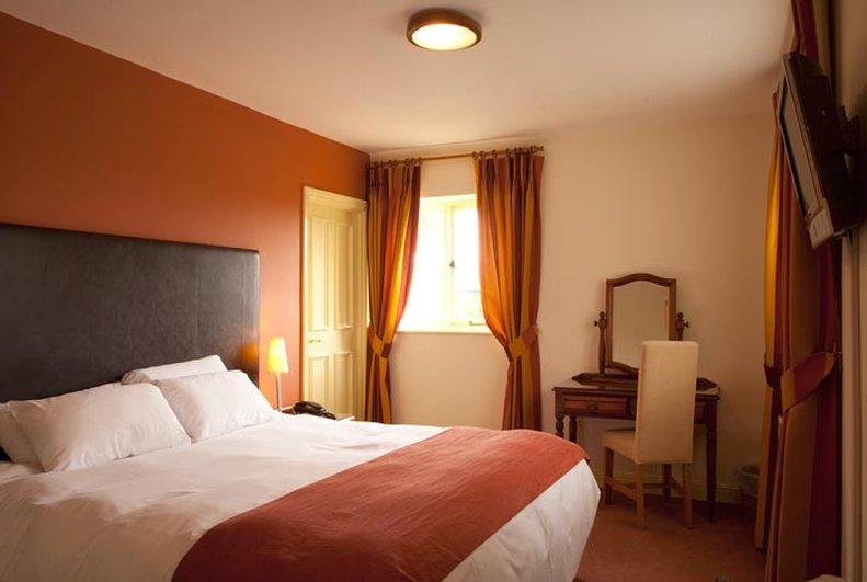 Falcon Hotel Towcester Room photo